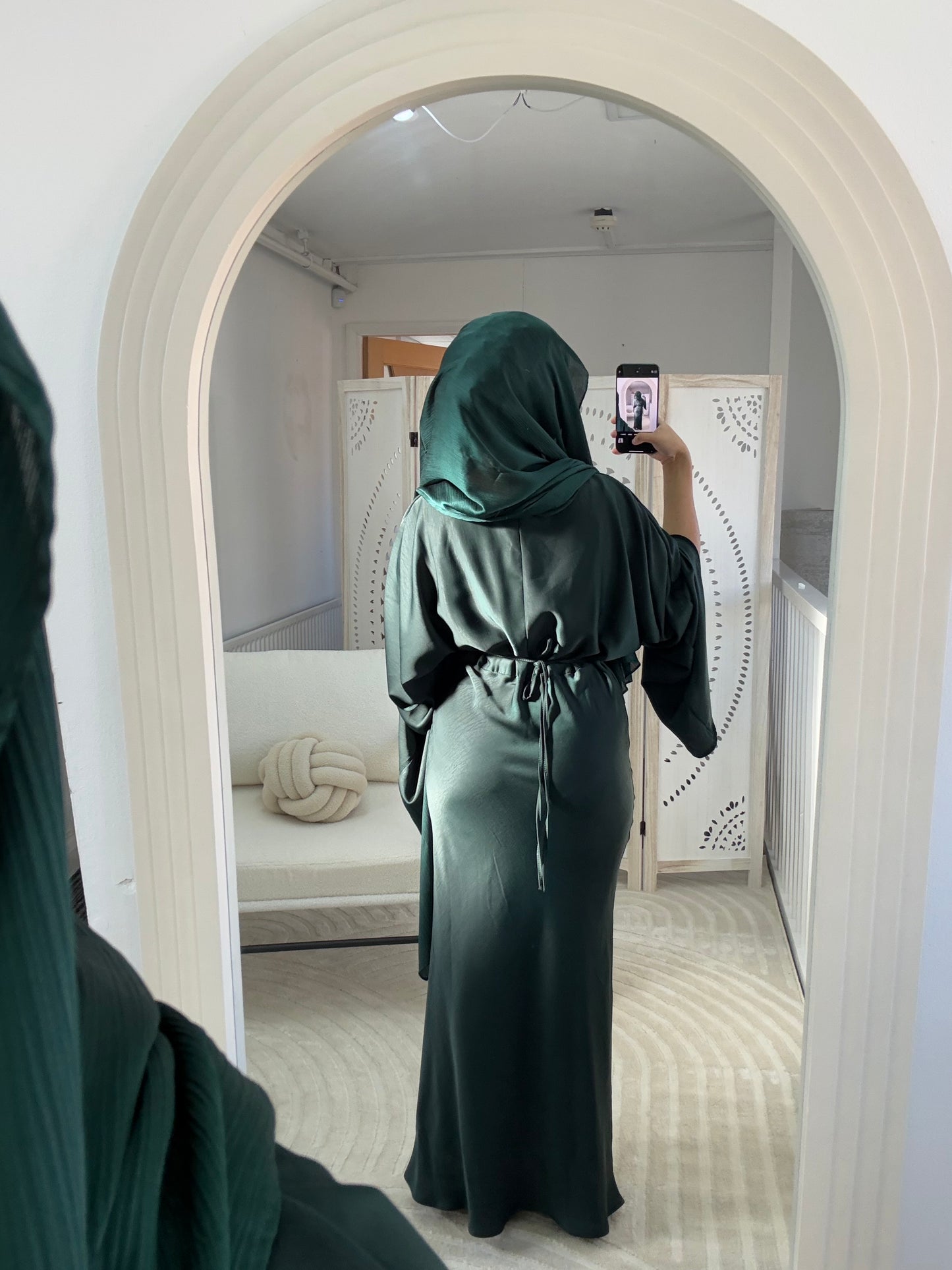 Emerald Flare Drape Sleeve Detail Abaya