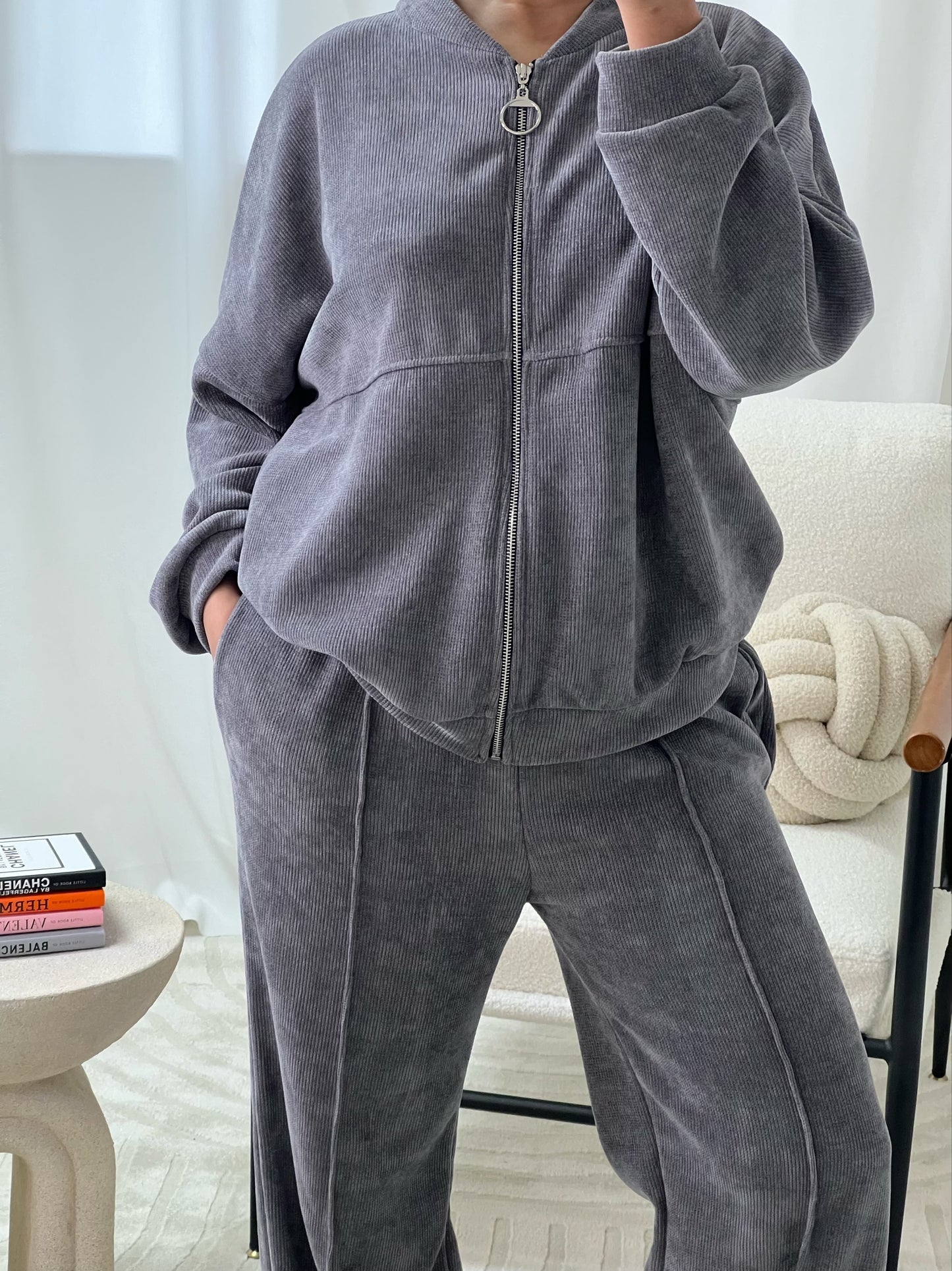 Seya Velvet Feel Tracksuit