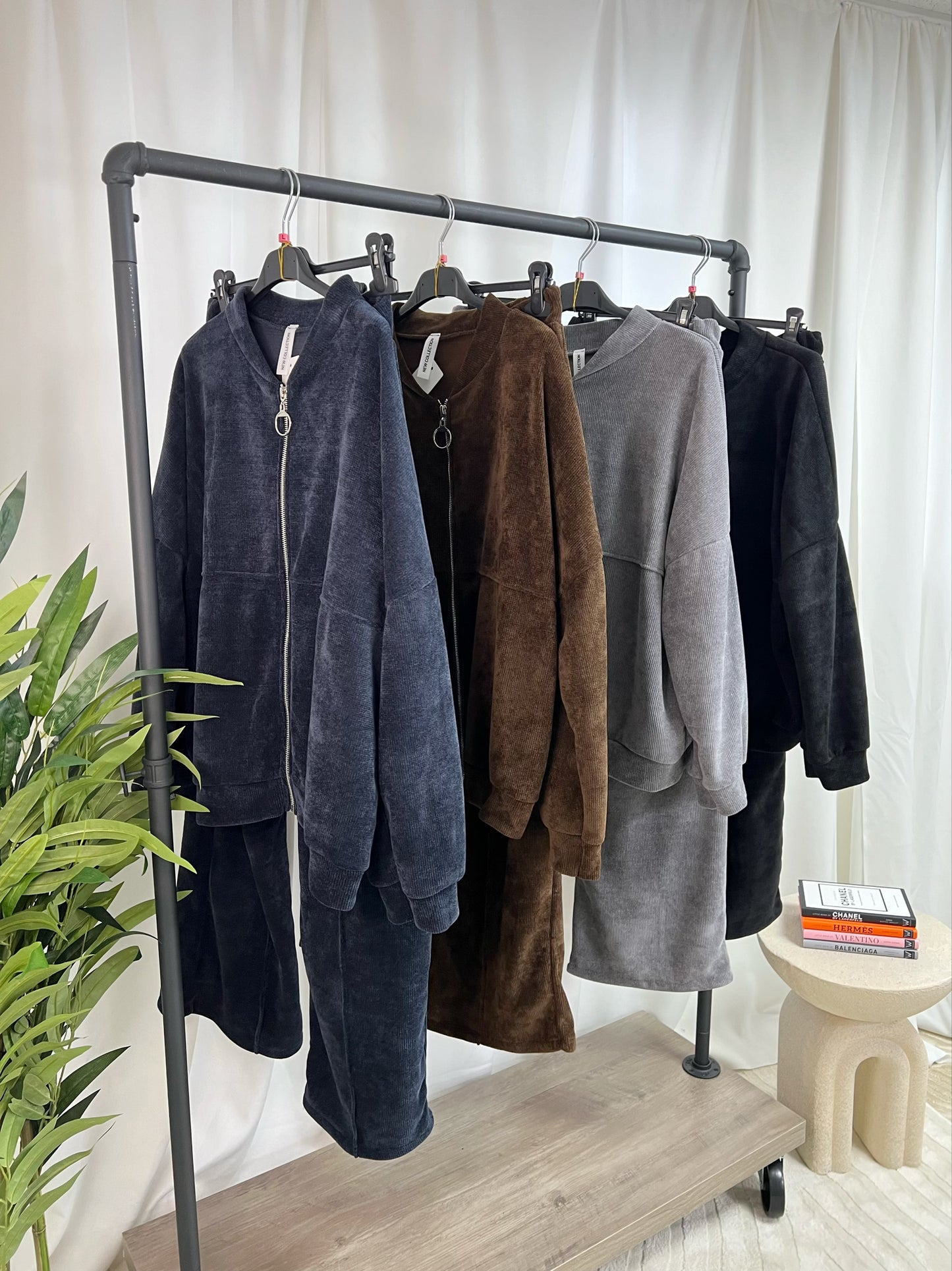 Seya Velvet Feel Tracksuit