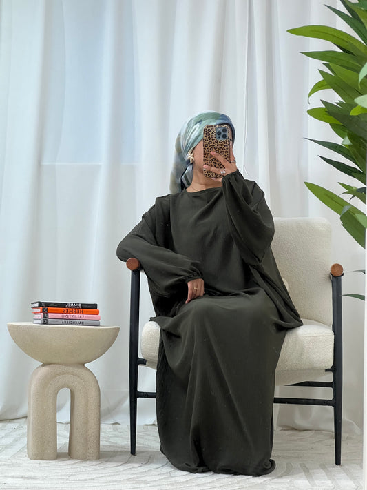 Erum Abaya with Elasticated Cuffs